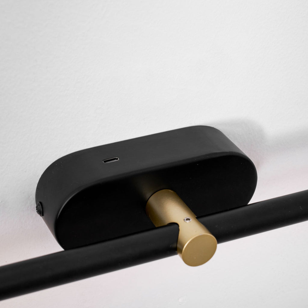 Minimalist Linear Rechargeable Wall Lamp